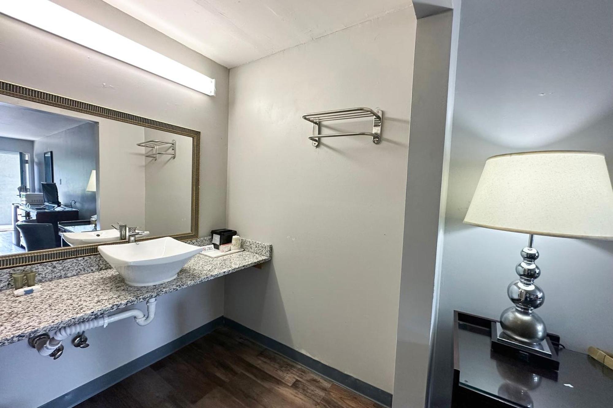 Executive Inn Ridgeway I-77 Ngoại thất bức ảnh