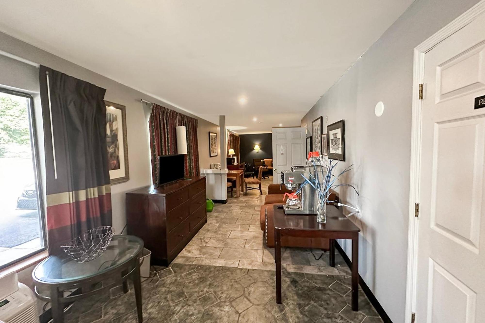 Executive Inn Ridgeway I-77 Ngoại thất bức ảnh